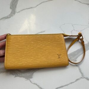 Louis Vuitton Epi leather pochette vintage Tassili Yellow